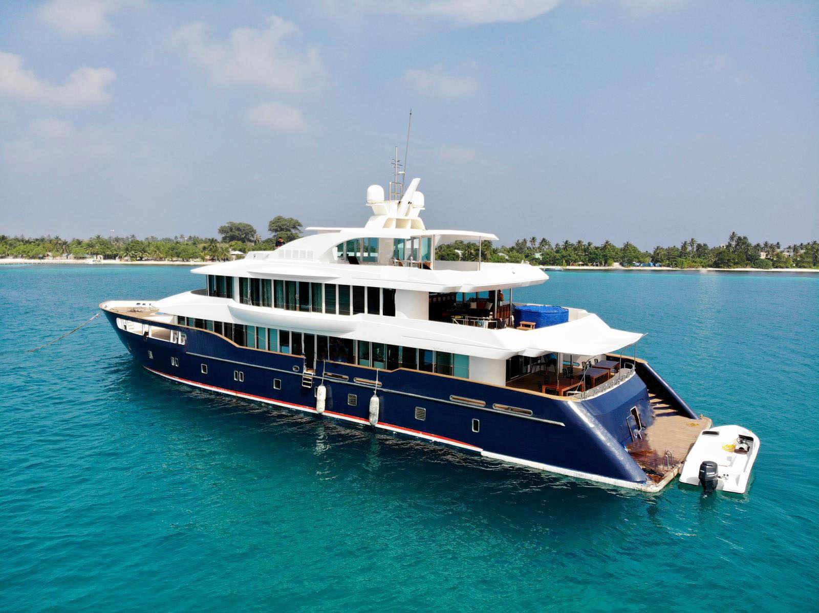 Seafari Explorer 2 船宿